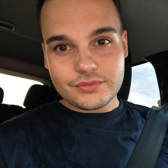 Meet your Posher, Tomas - Picture 2 of 3